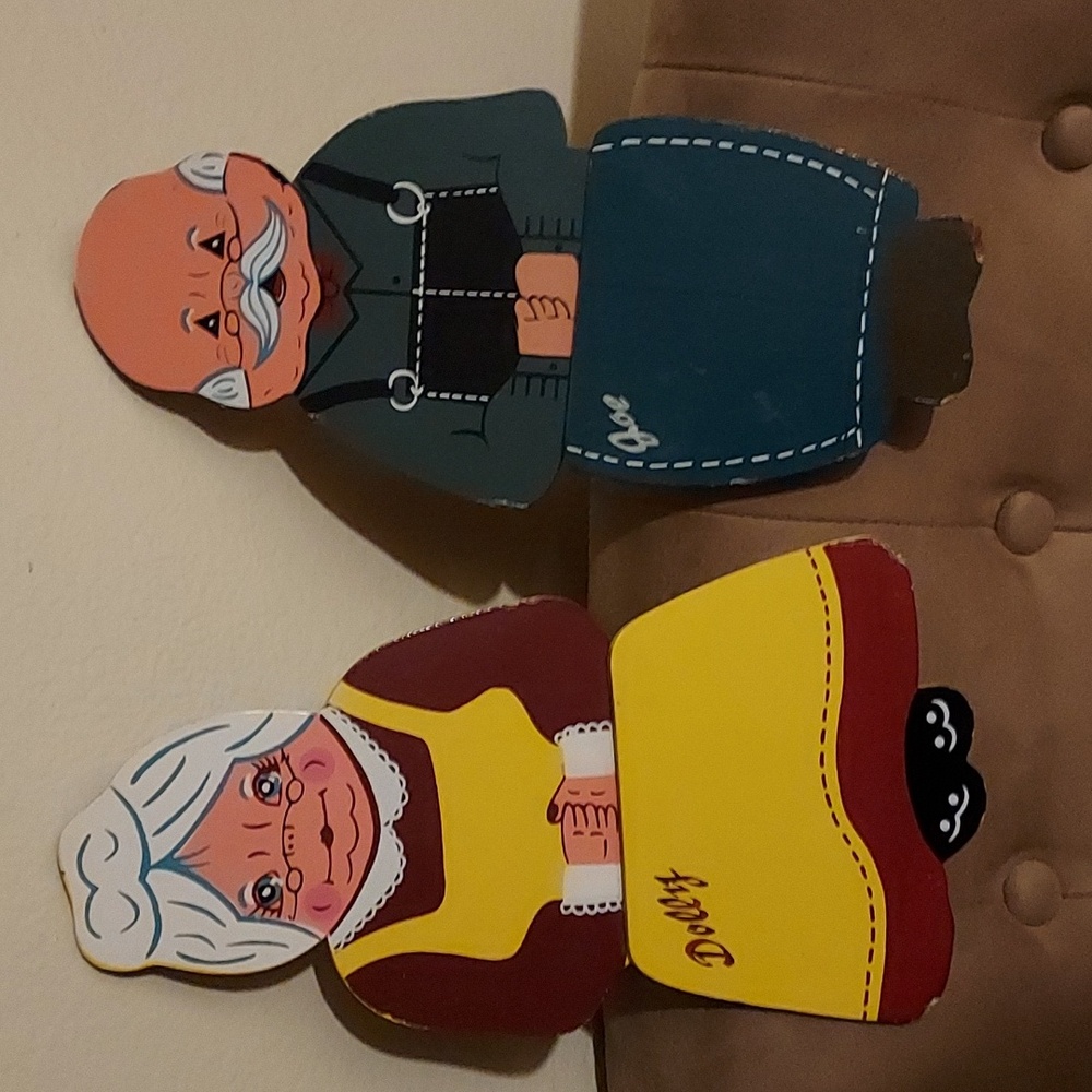 Vintage Old Man & Old Lady Wooden Shelf Sitters. Jeffrey Snyder New York. 11" T
